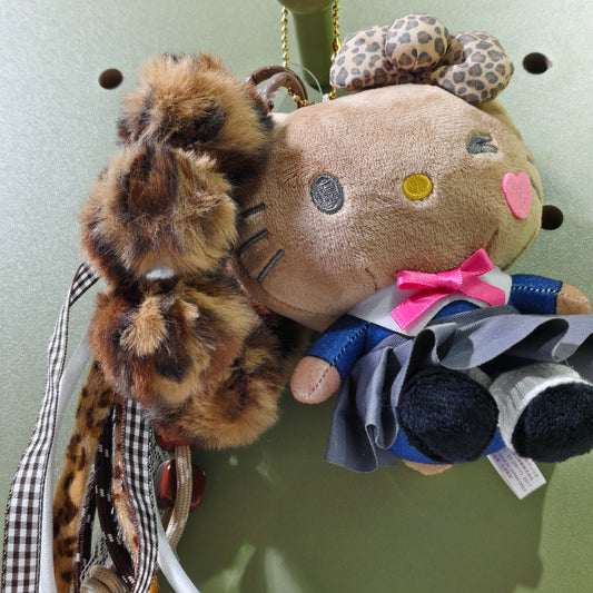 クリスマス用のサンリオのぬいぐるみオーナメント、手作りの DIY バッグデコレーション、甘くて女の子らしい誕生日プレゼント。